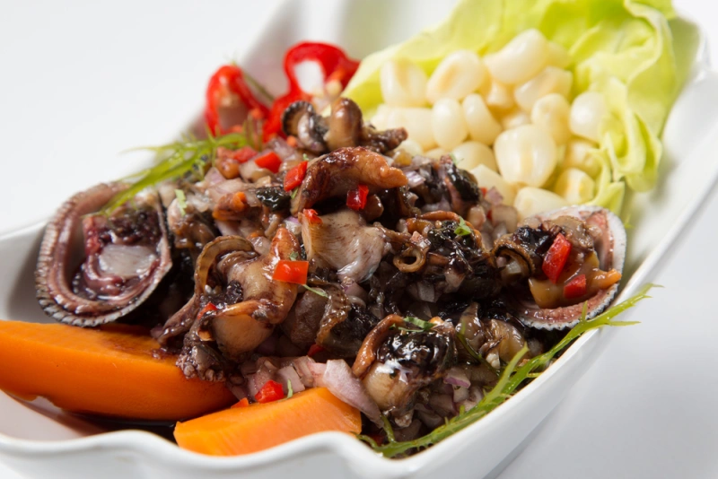 CEVICHE DE CONCHAS NEGRAS